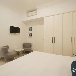 Marina Charming Hotel
